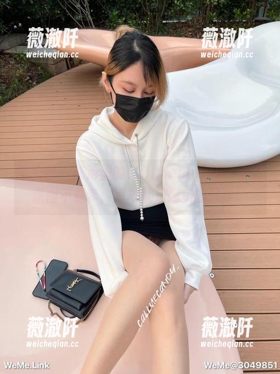 微密圈 - 泳池里的Callmecandy：全套原图不是梦，简单就是最美的快乐！