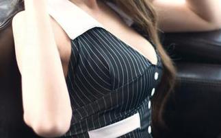 GIRLT果团网 - 又更新啦！蜜桃Q妹儿的套图，温柔得让人想立刻来一场静谧的午后。