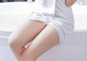 GIRLT果团网 - 图库里的短裙风暴，通灵儿带你开启分享新体验！