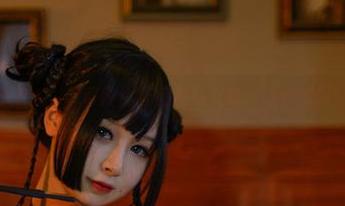 图库前沿：PAKI草莓酱化身花园兔女郎，让你瞬间脑洞大开！