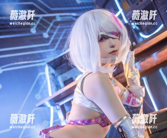 一边“Quan冉有点饿”，一边意外被小春日和的写真撩到，真是太矛盾了。