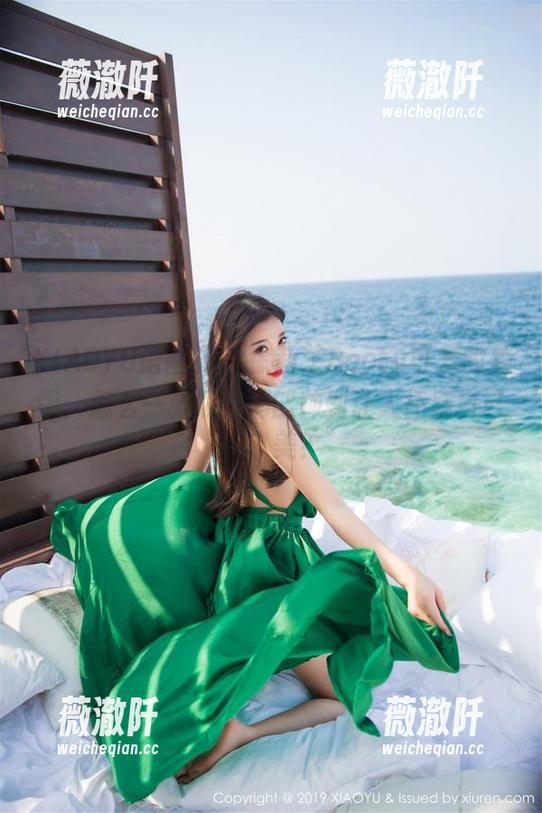 XIAOYU语画界 - 徐莉芝Booty可爱的美图：怎么一张照片都能帅到让人怀疑自己的审美？