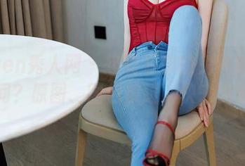 Xiuren秀人网 - 想看看你的兔妹妹的修女瞬间？原图、图包放送，快来浏览啊！