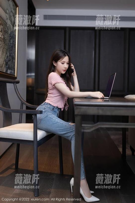 Xiuren秀人网 - 刘飞儿Faye的丝袜图片——原图一出，谁还敢不心动？
