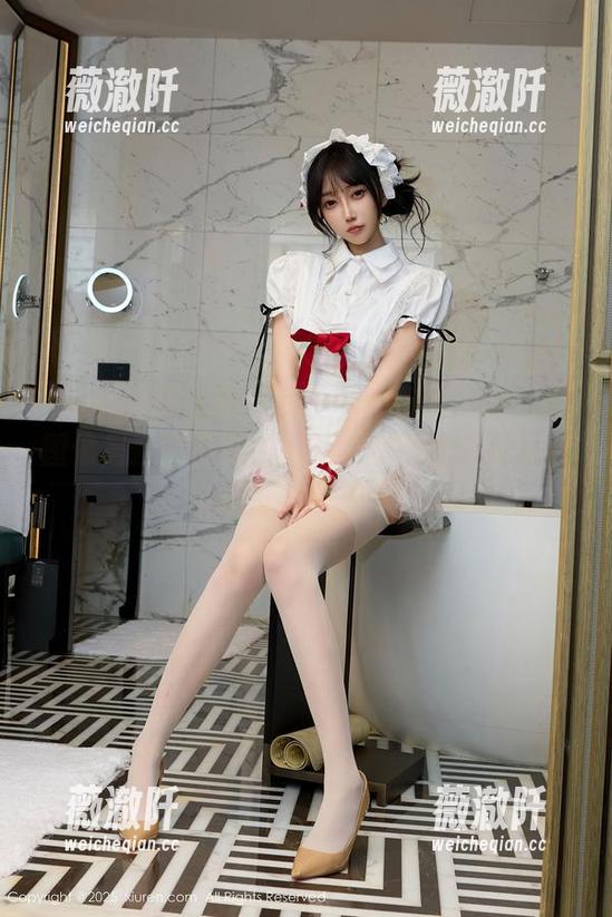 Xiuren秀人网-吴怡怡 Xiuren秀人网 - 吴怡怡的修女之旅:原图像是教堂里的小天使,套图里却透着点小幽默,反差萌!