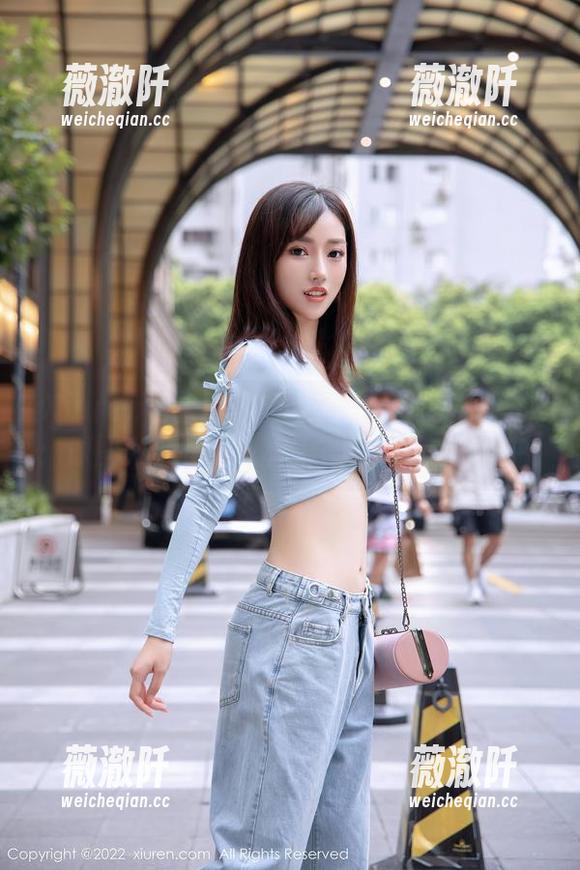 Xiuren秀人网-就是阿朱啊 Xiuren秀人网 - 就是阿朱啊的睡衣风情:原图就像在低语,千言万语尽在不言中