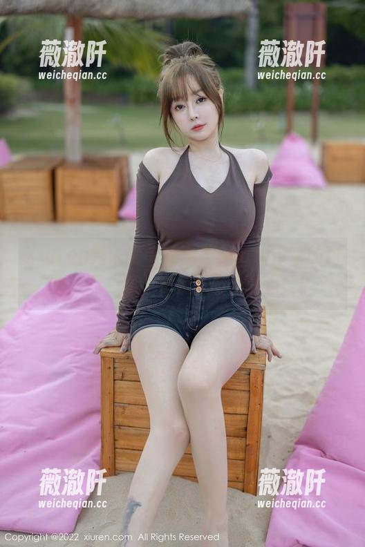 Xiuren秀人网 - 徐莉芝Booty带来的甜心写真，原图里是藏不住的温柔！
