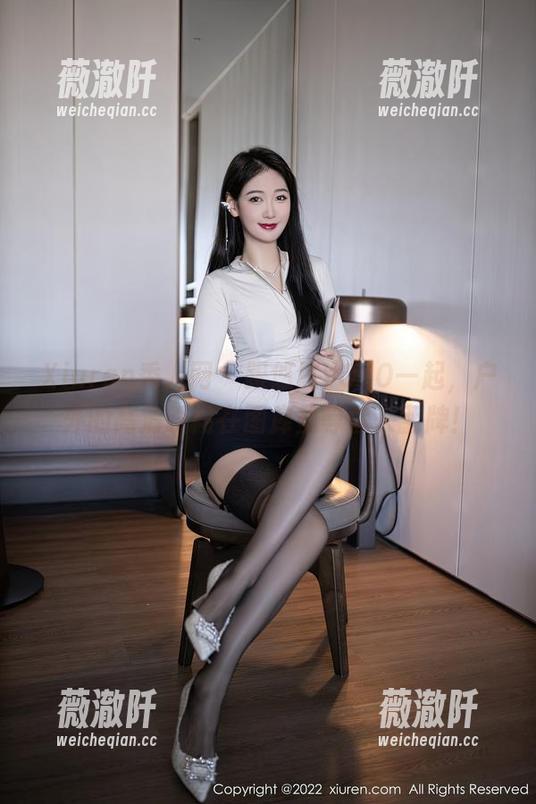 Xiuren秀人网 - 跟悠悠YOYO一起，户外的高清瞬间在图库里等你来翻牌！