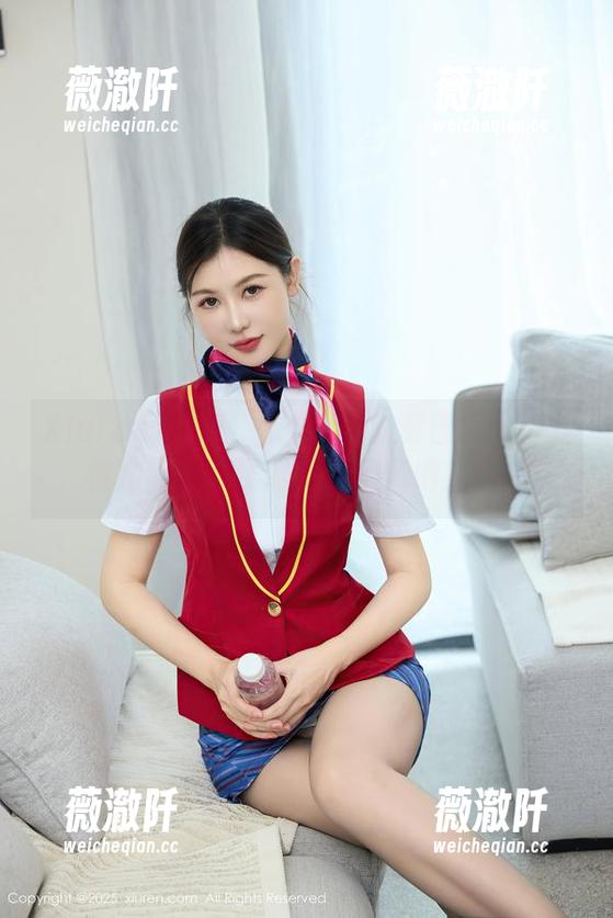 Xiuren秀人网 - 杜viki的夏日美图更新，恍惚间我竟然感觉到了草地的柔软！
