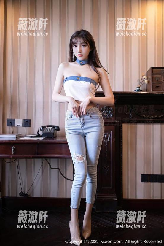 Xiuren秀人网-顾乔楠Cora Xiuren秀人网 - 在顾乔楠Cora的皮衣私房图包里,我发现皮革的不只是未来,还有无尽的遐想!