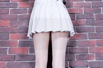 beautyleg - 别眨眼，Avril的蕾丝图包来了，下载之前记得深呼吸