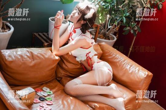 三度69的旅拍图包：那些作品真是让我又爱又恨，搞不懂她的审美