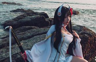 九曲Jean萌态图集：这精灵栖息地的背后，你敢来看看吗？分享一下。