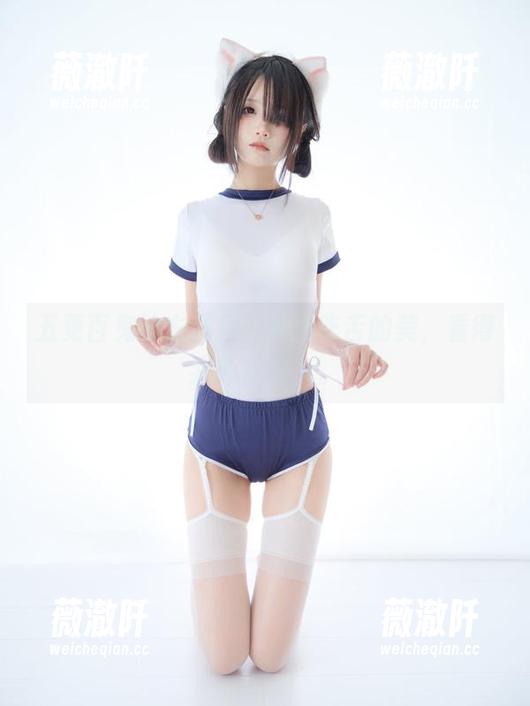 五更百鬼泳衣图集，令人咋舌的美，看得我心乱好久。