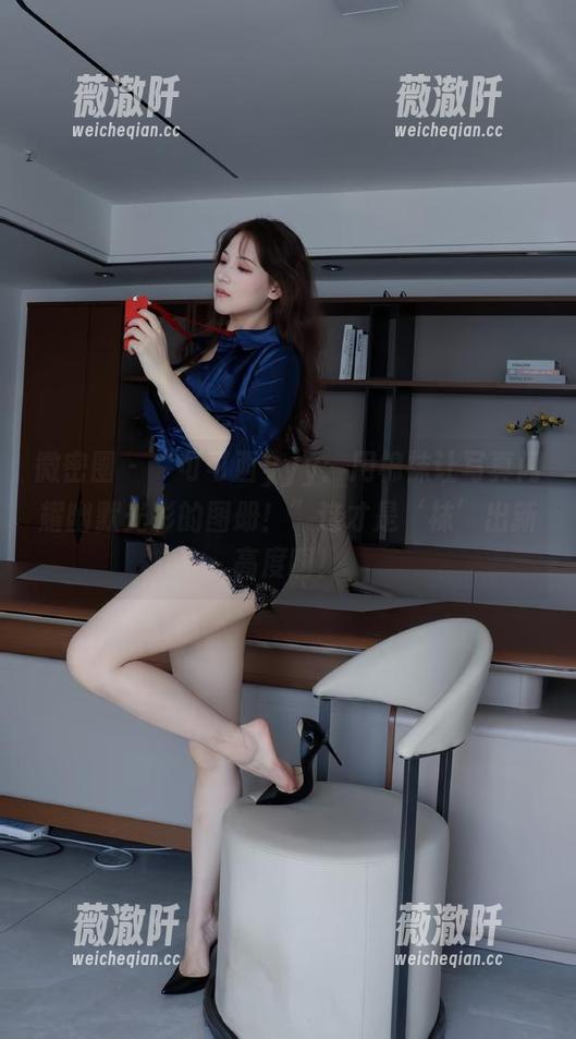 微密圈 - “可可西yyy：用棉袜让写真闪耀幽默光彩的图册！”这才是‘袜’出新高度啊！