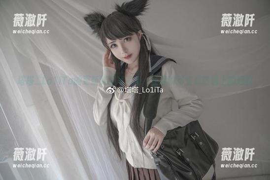 塔塔_Lo1iTa的更新制服写真集，让我瞬间变成热锅上的蚂蚁！