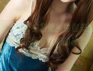 头条女神 - 俞公主和她的瑜伽美图，一个关于平衡与优雅的故事