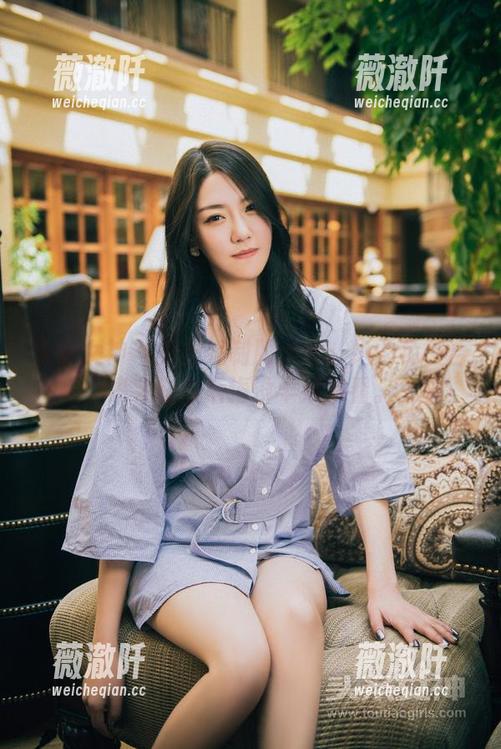 头条女神 - 樊安妮制服少女：她的免费合集会让你后悔没早点来看。
