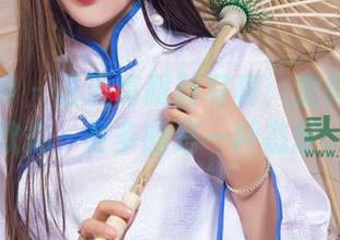 头条女神 - 语溪高跟鞋写真：定制不只是款式，更多的是一种态度。