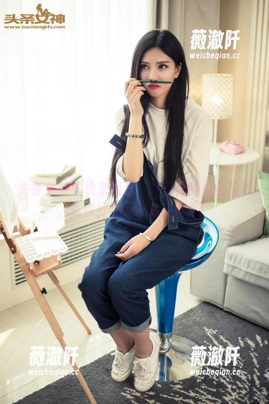 头条女神 - 快来围观！郭美美的粉色写真，仿佛打破了彩色的界限！