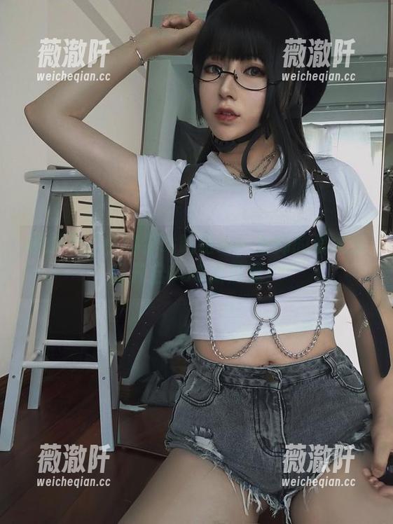 图册里的小容仔咕咕咕w：为师的爱犬从此开启COS新篇章！