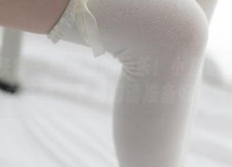 少女秩序 - 网盘里的快乐！小鱼居家萝莉少女写真，下载前请准备好心脏！