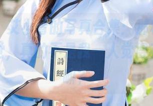 尤果网 - 艾小青的写真合集：那种‘女王’的感觉，真的不是我一人觉得有点尴尬嘛？