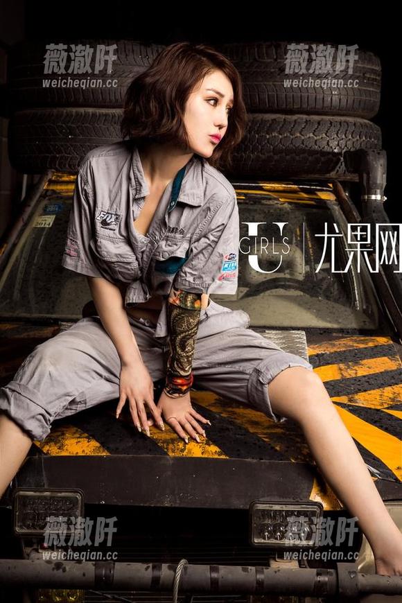 尤果网 - 私房陈雅漫，泳池景色和她的魅力，图片中全是夏天的气息