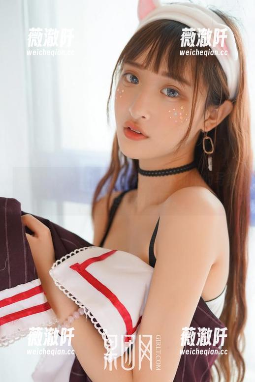 果团网：女神叫你起床，殊不知她的写真作品才是最强催眠。