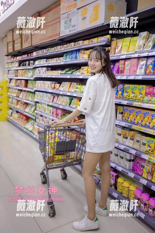 梦丝女神-刘诺 梦丝女神 - 感觉刘诺短裤穿得更加随意了:作品集下载,真的好看!