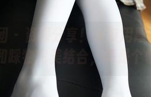 森萝财团 - 资源分享！小夜用厚黑砕面让黑丝和踩物完美结合，真是个怪才！