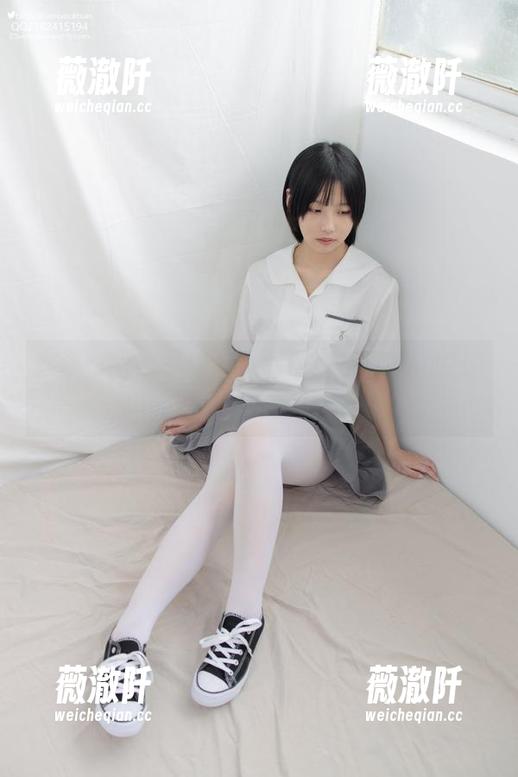 森萝财团-小满 森萝财团 - 最新户外图册!小满成功在阳光下晒出了一脸懵逼表情!
