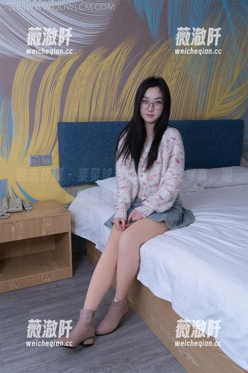 物恋传媒-菜菜 物恋传媒 - 菜菜球迷的定制清纯写真,凝视的感觉真是妙不可言