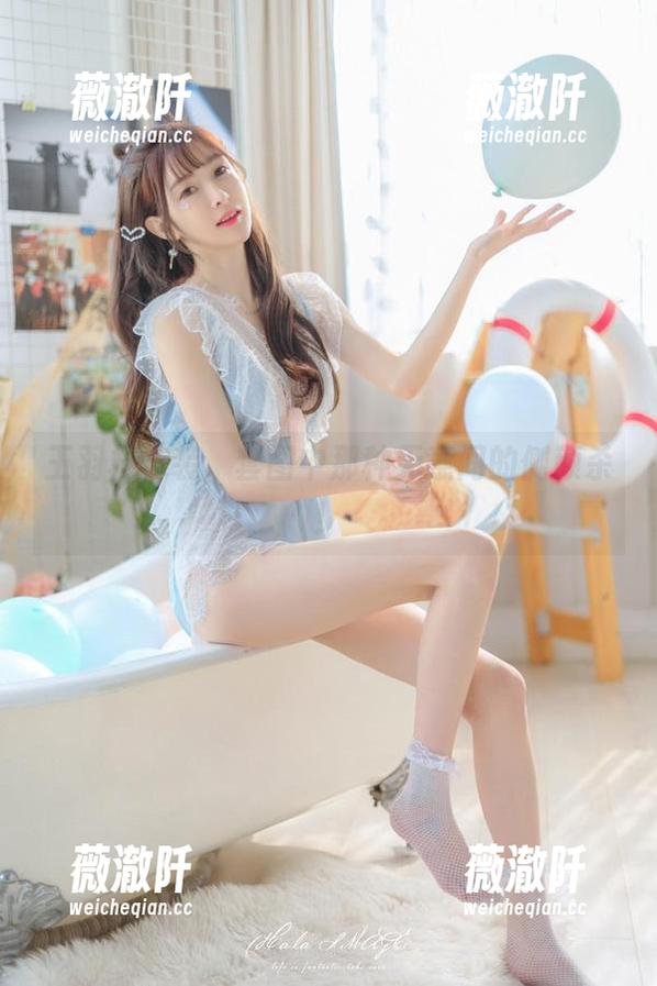 王羽杉泳装，套图中那种无意间的侧颜杀！