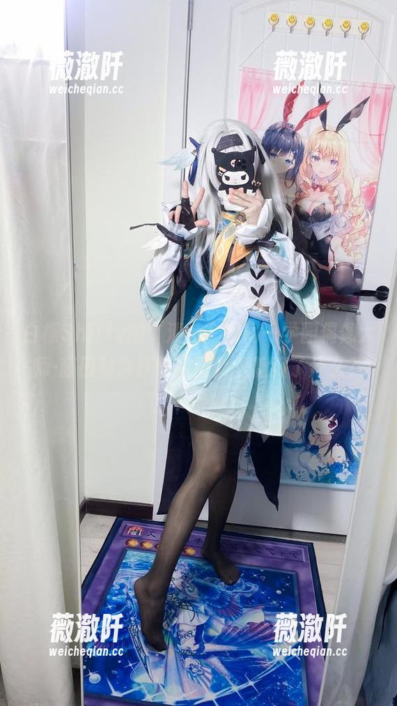 白栎Shirly 白栎Shirly的“清纯”瞬间—学园偶像大师-藤田琴音打歌服图集里隐藏了什么?