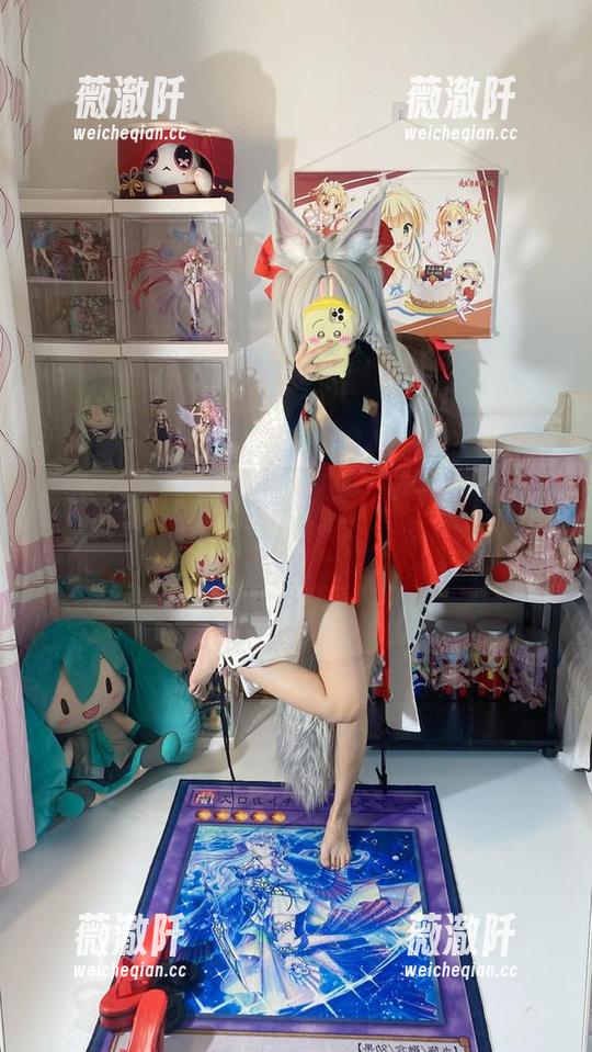 在这里，白栎Shirly的丰川祥子校服合集保证让你心跳加速，快来感受！