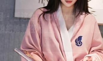 秀人网 - 看这全套Laura苏雨彤！可爱得我都想把她贴在墙上了，图片真的是不夸张。