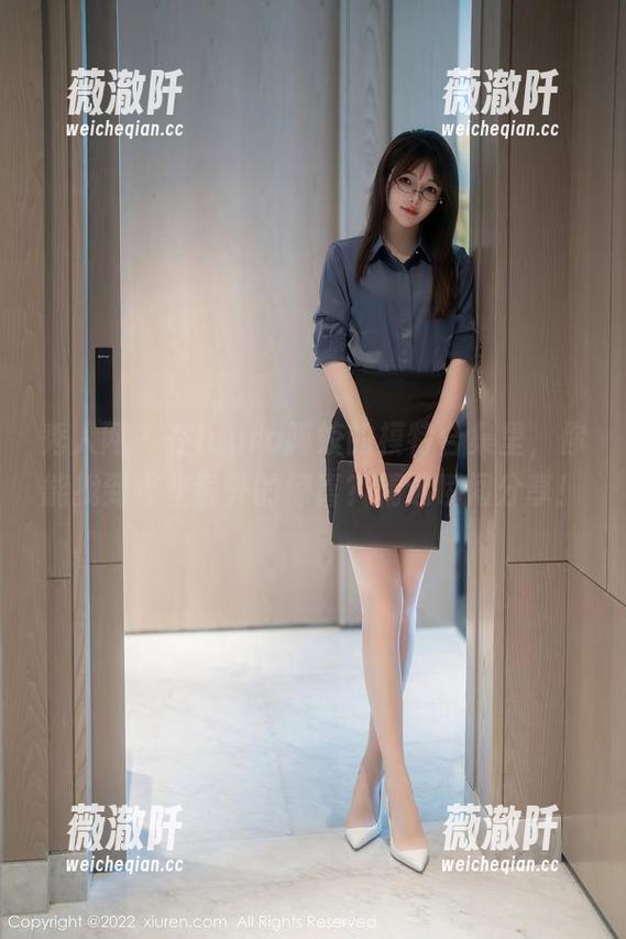 秀人网 - 在laura阿姣的模特合集里，你能找到哪些意外的惊喜？精选瞬间分享！