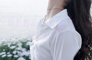秀人网 - 南乔独家JK美图分享，谁能拒绝这份魅力？