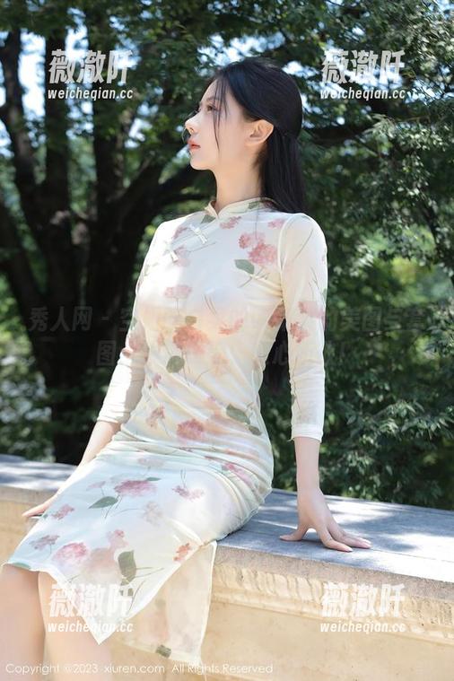 秀人网 - 空姐吃白菜的vi菜菜的美图与套图：乘风破浪，随心所欲！