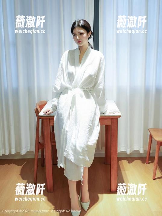 秀人网 - 林文文yooki分享的吊带美图合集：每一张都像是夏日的微风，轻轻拂过...心，突然变得柔软。