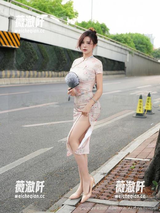 秀人网 - 当油亮遇上袁圆：一场写真集的奇妙下载冒险