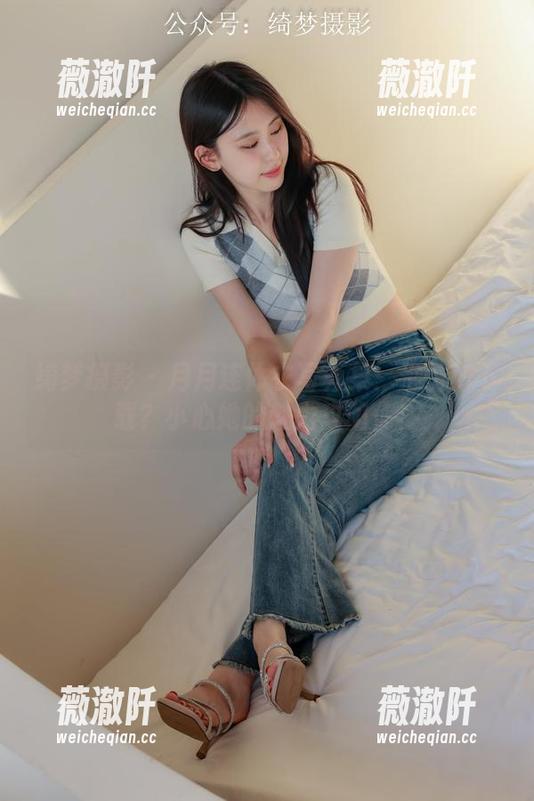 绮梦摄影 - 月月连体衣写真集：准备好下载？小心她的魅力攻陷你！