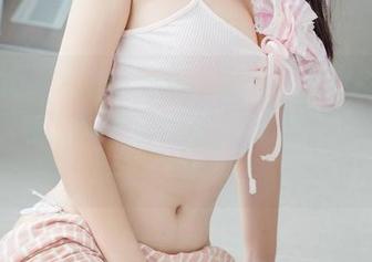 菠萝社 - AngelaLee李玲的职业装图库：让你在工作间隙也能“HIHI”的时尚之家！