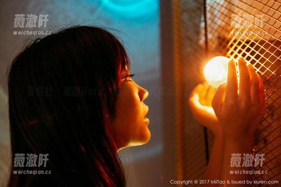 蜜桃社 - 追随Rola，感受免费死库水作品带来的清凉一夏
