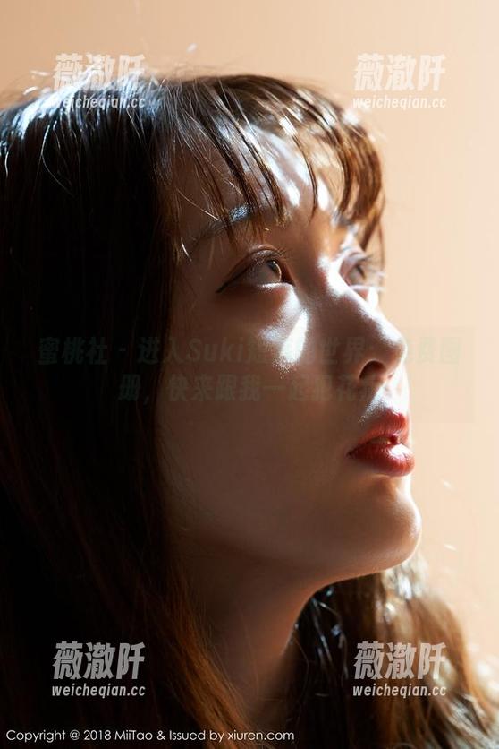 蜜桃社 - 进入Suki短裤的世界：免费图册，快来跟我一起犯花痴