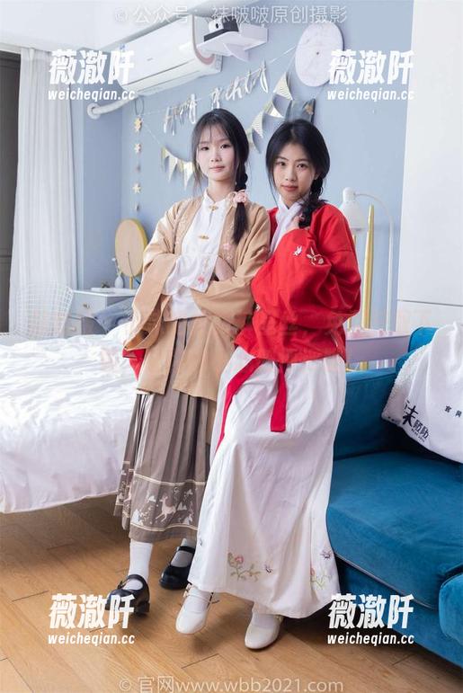 袜啵啵 - 小沫的校服裤里丝，免费获取下载，让你的小心脏怦怦跳！