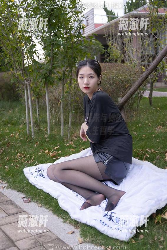 袜啵啵 - 让我们聊聊糯米与她的高跟鞋：原图下的人生哲学