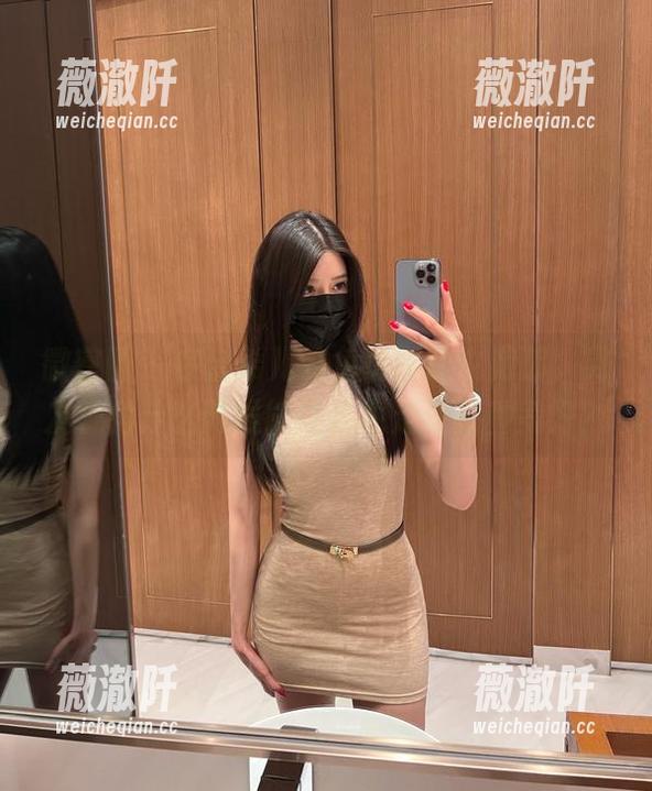 微密圈 - 在金希儿的免费图册中游荡，男友视角什么时候能让我也走进那种美好？