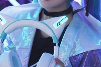 私拍不只是风格：铁板烧鬼舞w带你领略明日方舟和芭蕾的跨界套图！